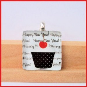 happy-new-year-glass-tile-pendant-boutique-custom-jewelry