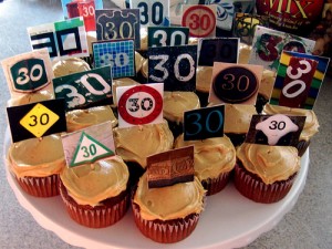 30th-cupcakes