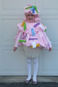 madison_cupcake_costume2