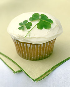 shamrock_cupcake_l