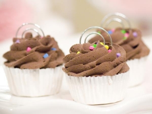jennib-mini-choc-holder_size2