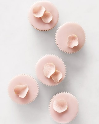 rose and ginger petals