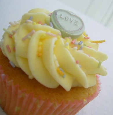 I Heart Cupcakes "Love Cupcake"