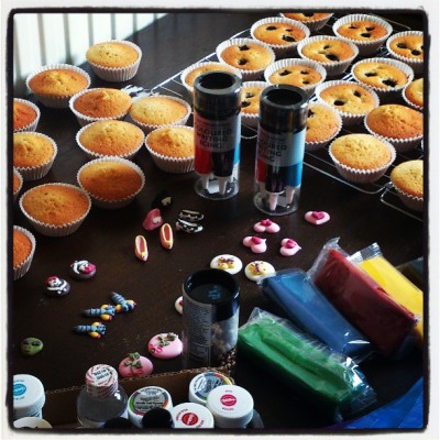 cupcake decorating supplies