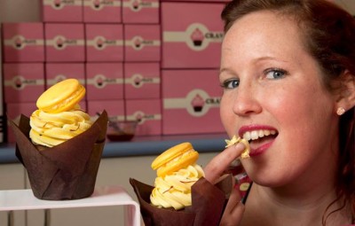 teasing golden cupcake